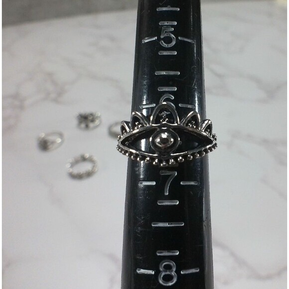 Lot Of 5 Rings Gypsy Boho Western Lotus Yin Yang Waves Daisy Eye Silver Plated - Picture 5 of 9